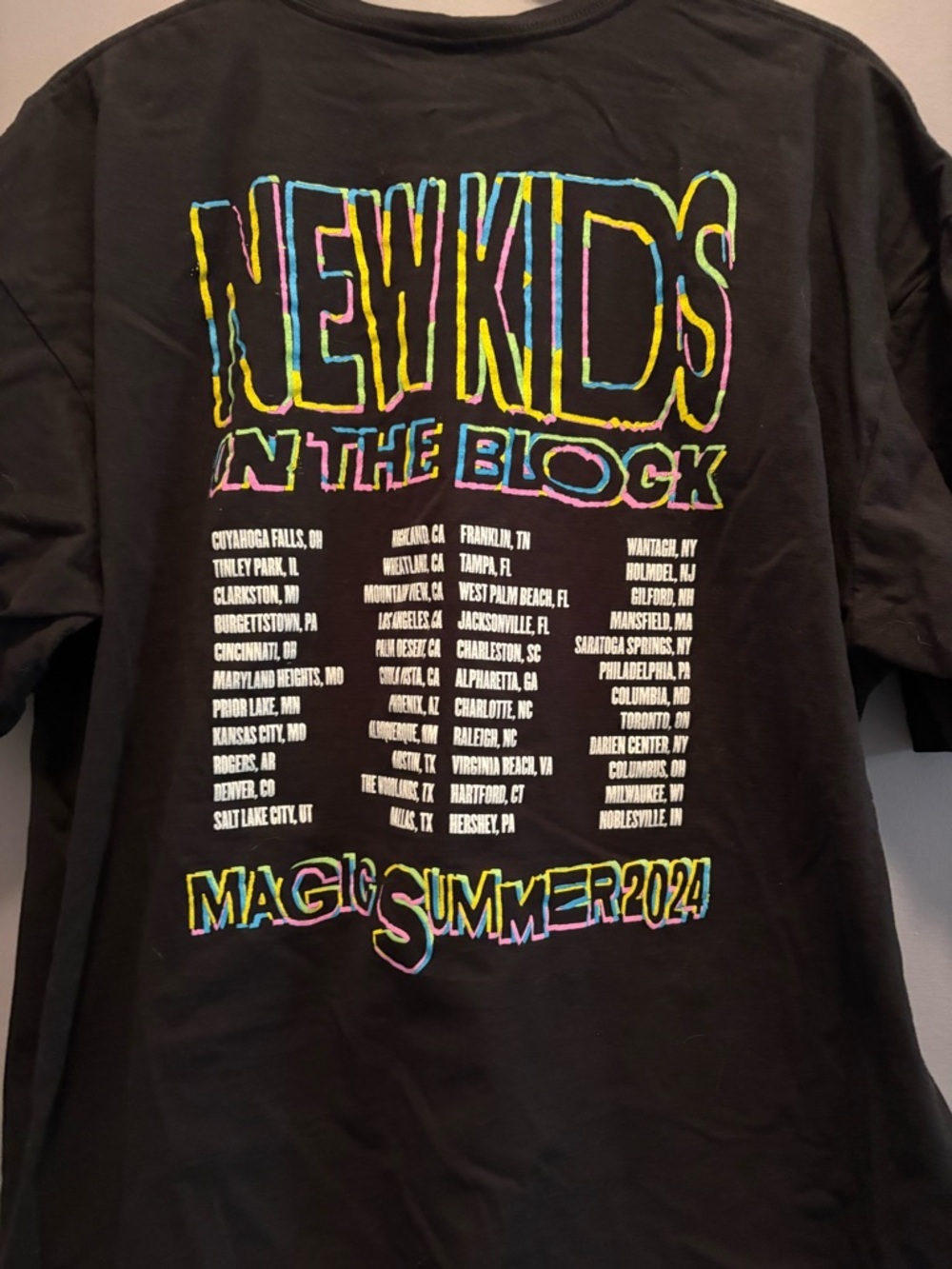 Gildan Black Short Sleeve New Kids On The Block Graphic Tee - Picture 3 of 6